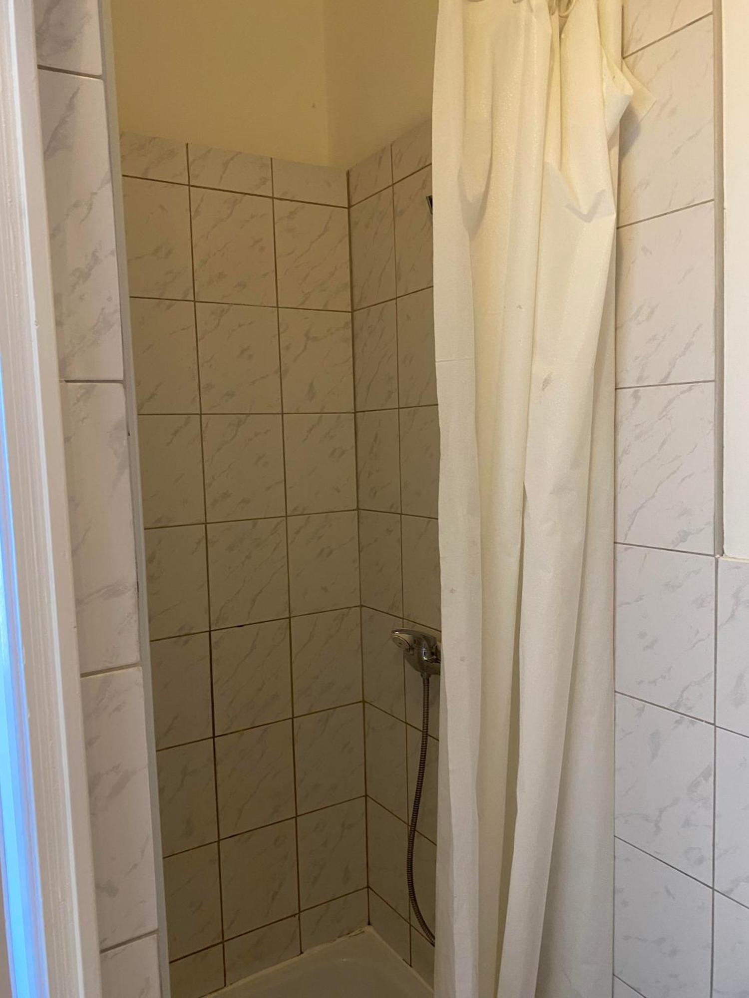 Sparrowl Apartman