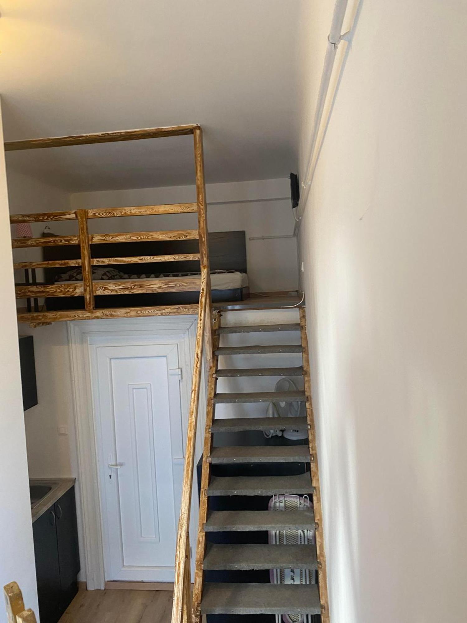Sparrowl Apartman
